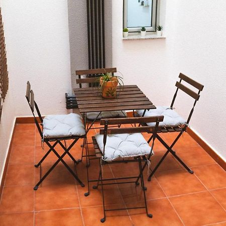 Apartment With A Patio In Las Canteras Las Palmas Buitenkant foto