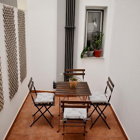 Apartment With A Patio In Las Canteras Las Palmas Buitenkant foto